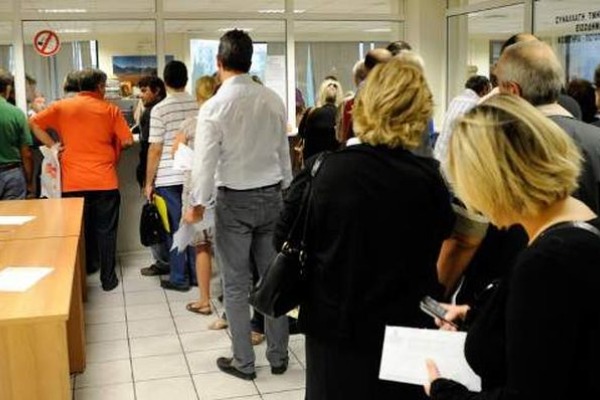 Ποσά έως 500 ευρώ χρωστάνε οι μισοί οφειλέτες του Δημοσίου