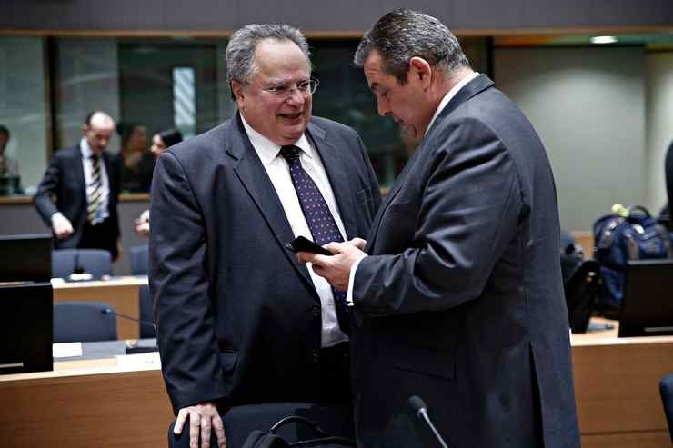 Νέα κόντρα Κοτζιά-Καμμένου με αιχμές για