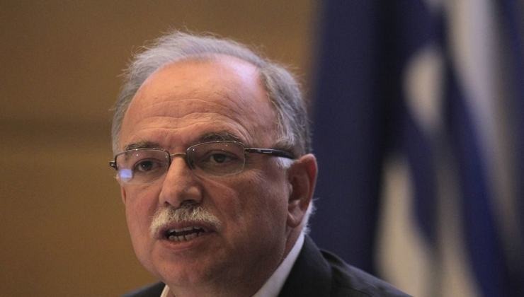 «Καρφιά» Παπαδημούλη για την επιλογή Βέμπερ από το ΕΛΚ