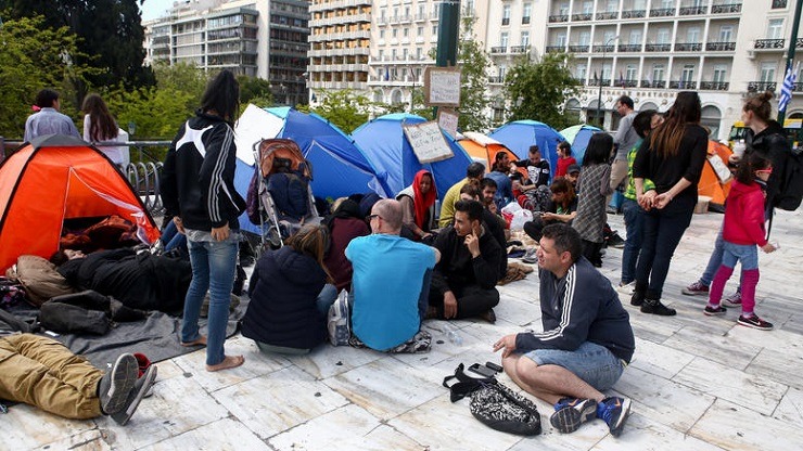 ΥΜΕΠΟ: Σε διαθέσιμες θέσεις φιλοξενίας οι μετανάστες του Συντάγματος