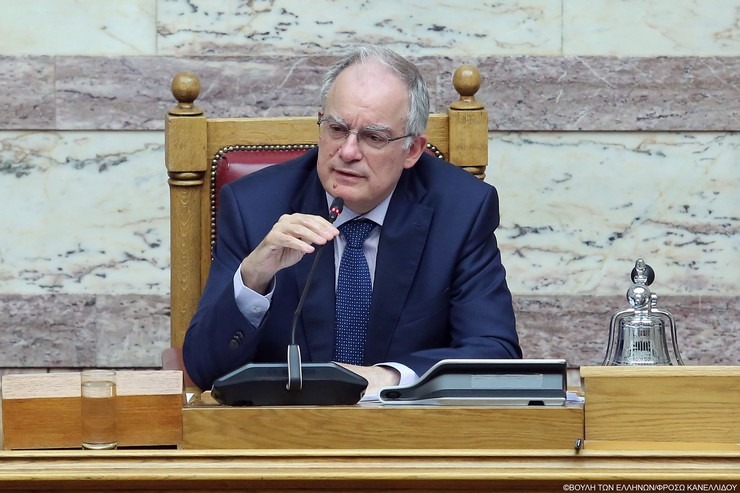 Στον Πρόεδρο της Βουλής η Ετήσια Έκθεση του Ελεγκτικού Συνεδρίου για το έτος 2017
