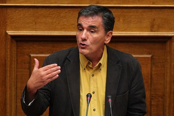 Τσακαλώτος: Η ΝΔ δεν γνωρίζει ότι η πιστοληπτική γραμμή συνεπάγεται νέο μνημόνιο