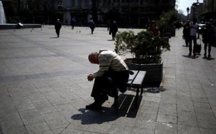Θα τρέχουν και δεν θα φτάνουν γονείς, παιδιά, αδέλφια, ξαδέλφια, συνέταιροι και φίλοι, που εγγυήθηκαν δάνεια