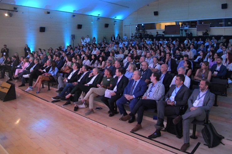 Πλήθος κόσμου στο ΟΠΑΠ Forward TALKS Πλήθος κόσμου στο ΟΠΑΠ Forward TALKS