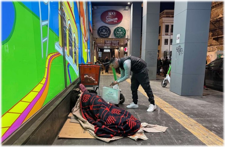 Η "Αποστολή" δίπλα στον άστεγο συνάνθρωπο