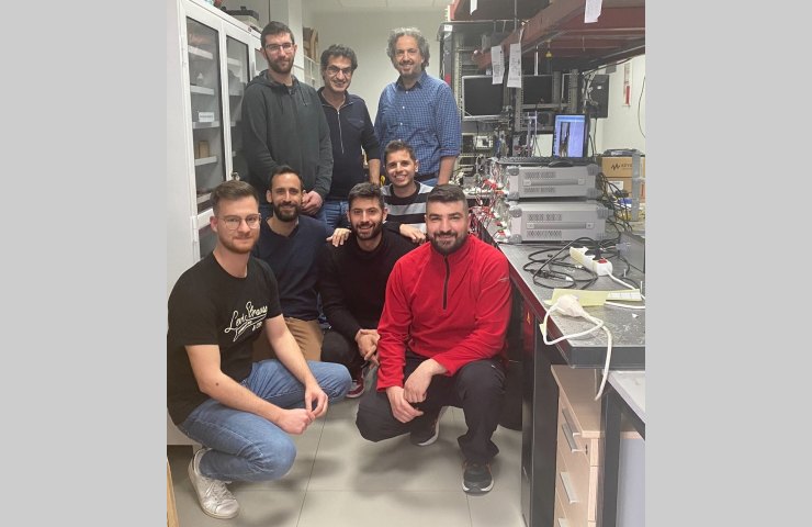 Η ομάδα του ΑΠΘ που κατασκεύασε τον ταχύτερο στον κόσμο επεξεργαστή AI