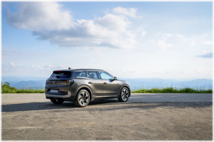 FORD EXPLORER EV Magnetic Grey