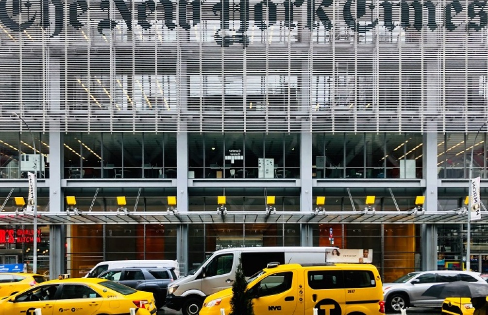 NYT: Οι εταιρείες ΤΝ κλέβουν την πνευματική ιδιοκτησία των ΜΜΕ