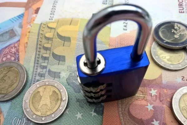 Ανάσα για οφειλέτες: Ψηφιακή αποδέσμευση λογαριασμών - Ποια τα προαπαιτούμενα
