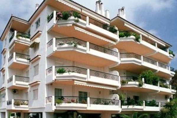 Φορο - πέναλτι στις «κενές» κατοικίες ετοιμάζει η κυβέρνηση