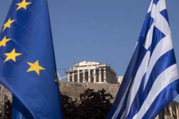 «Κίτρινη κάρτα» στην Ελλάδα από Κομισιόν για το Ταμείο Ανάκαμψης