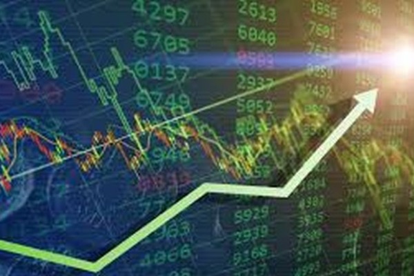 Με νέο ρεκόρ 15ετίας ξεκίνησε το χρηματιστήριο