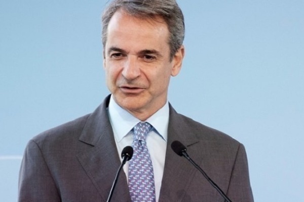 Στο τραπέζι η μείωση του ΕΦΚ στα καύσιμα με ρήτρα διαφυγής