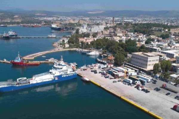 Αρον-άρον στους Αμερικανούς το λιμάνι της Ελευσίνας