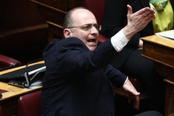 “Φωτιές” σε κυβέρνηση-ΝΔ  από το... κυριακάτικο “πτυχίο ΙΕΚ" του Λαζαρίδη