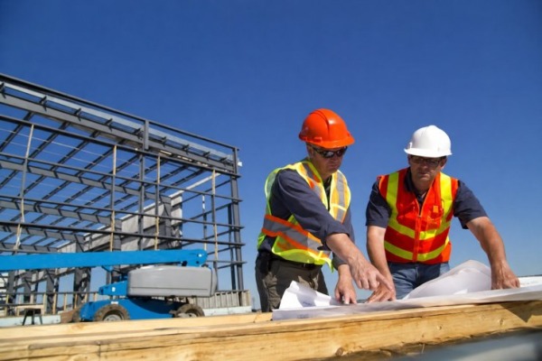 Πού οφείλεται η άνοδος της οικοδομικής δραστηριότητας πάνω από 100%