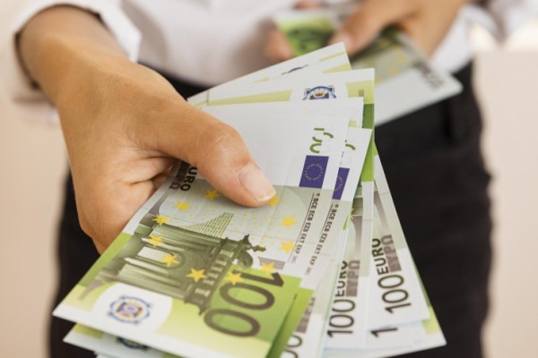 Δάνεια... μετά θάνατον από το Ταμείο Ανάκαμψης: Πώς θα δοθούν 2 δισ. ευρώ ως το 2029