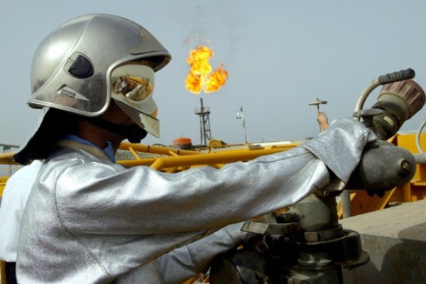 Βόμβες για την ελληνική οικονομία οι υψηλές τιμές πετρελαίου