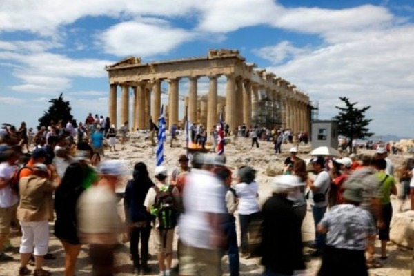 Άπιαστος ο τουρισμός - Αύξηση 44,5% των αφίξεων και 83,2% των εισπράξεων!