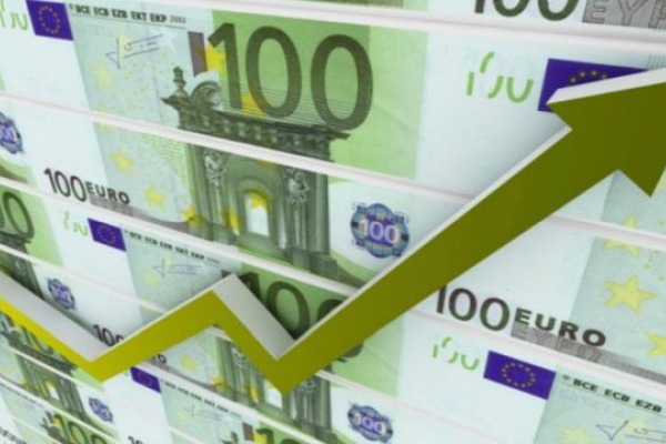 Ξέφρενος ο καλπασμός των φόρων και των πλεονασμάτων (πίνακας)