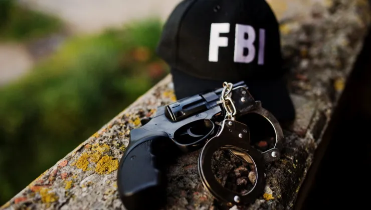 FBI: Τεράστια διαρροή δεδομένων εκθέτει πράκτορες και μυστικές αποστολές