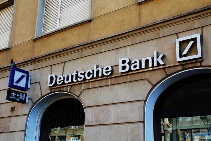 υποβάθμιση της πιστοληπτικής αξιολόγησης της Deutsche Bank