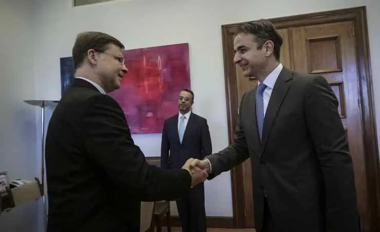 Τετ α τετ Μητσοτάκη – Ντομπρόβσκις. Τι συζήτησαν 