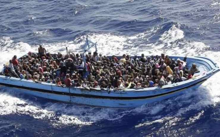 Με ιταλικά πλοία θα μεταφερθούν στην Ισπανία οι μετανάστες