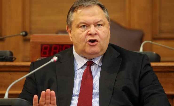 Βενιζέλος επίθεση στην κυβέρνηση 