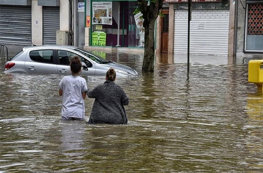 Βραζιλία : Νεκροί και αγνοούμενοι από τις πλημμύρες | Sofokleousin.gr