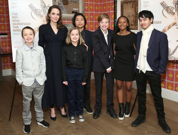 Angelina Jolie και τα παιδιά της