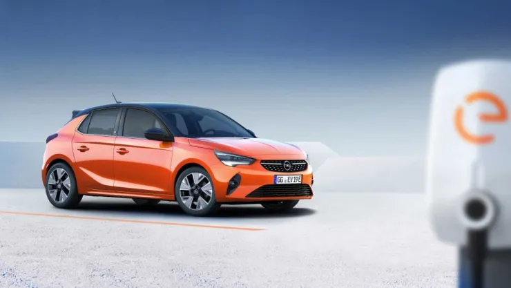 Mε πολλές επιλογές φόρτισης το νέο Corsa-e