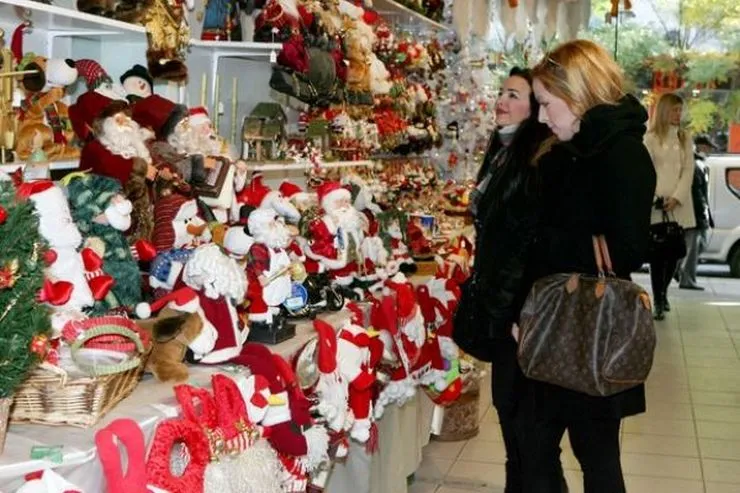Ξεκίνησε από σήμερα το εορταστικό ωράριο