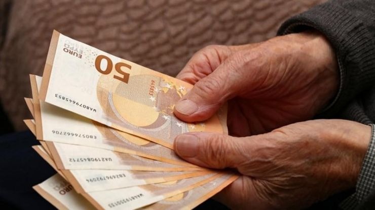 Επιδόματα του ΟΠΕΚΑ σε περισσότερους από 1.700.000 δικαιούχους