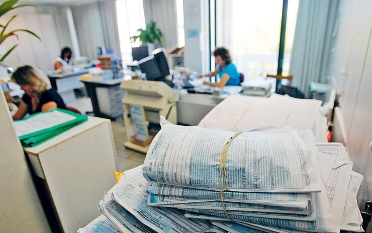 Οι παγίδες των ημι-αυτόματων φορολογικών δηλώσεων! Οι κίνδυνοι για τους φορολογούμενους που δεν θα ελέγξουν τι έχει προσυμπληρώσει η ΑΑΔΕ για λογαριασμό τους