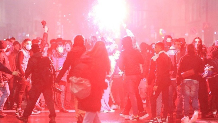 Επεισόδια σε Τορίνο και Μιλάνο σε διαδηλώσεις κατά των περιορισμών | Sofokleousin