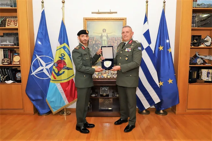 Συνάντηση ΑΓΕΕΘΑ με τον αρχηγό των Χερσαίων Δυνάμεων των ΗΑΕ