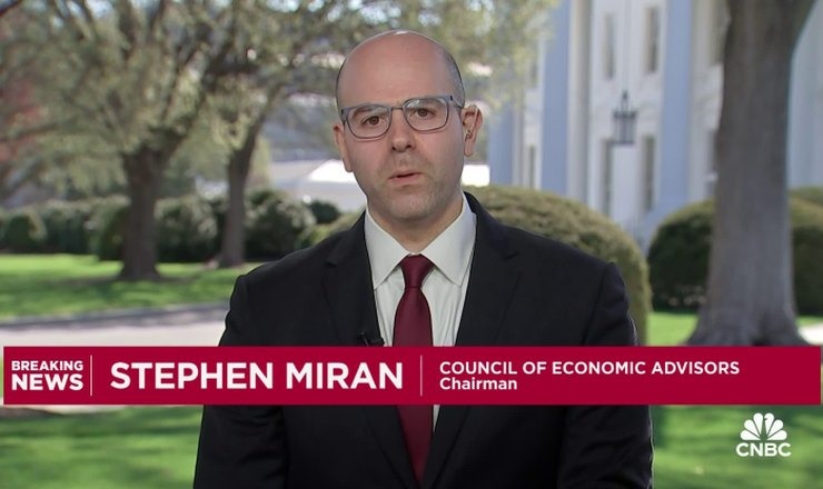 Στο ΔΣ της Fed ο (σύμβουλος του Τραμπ) Μίραν, ώρες πριν τη συνεδρίαση για τα επιτόκια
