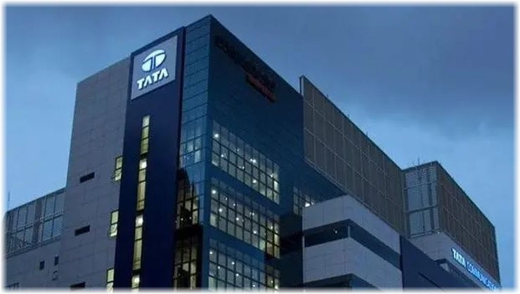 Σύγκρουση τιτάνων στην Tata: Ποιος ελέγχει την αυτοκρατορία των $368 δισ;
