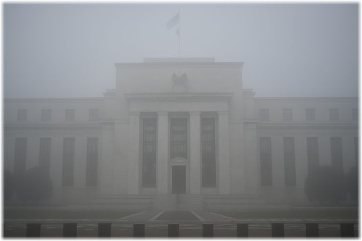 "Σε πυκνή ομίχλη χωρίς πυξίδα" η Fed, εν μέσω του μακρότερου shutdown ιστορικά