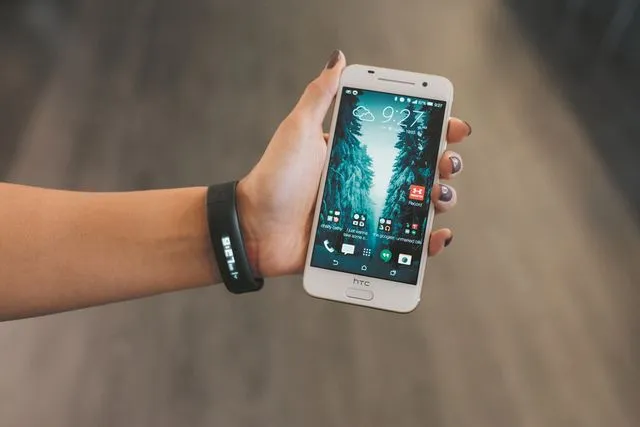 Η HTC και η Under Armour παρουσιάζουν το UA HealthBox