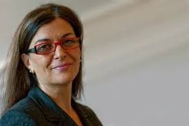Αντωνοπούλου: Εξήντα χιλιάδες θέσεις εργασίας για νέους