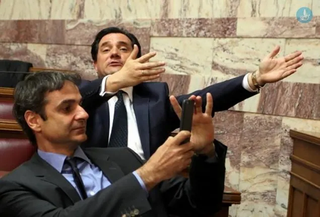 Le Soir: Το τέλος της κυριαρχίας της οικογένειας Καραμανλή