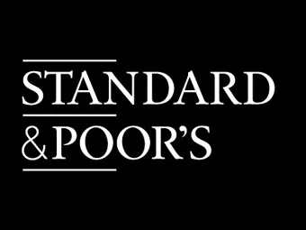 S&P: Σε χαμηλό οκταετίας οι εταιρικές αξιολογήσεις