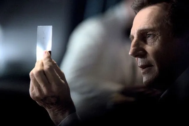 Ο Liam Neeson μεταφέρει την τεχνολογία της OLED TV με το πρώτο διαφημιστικό της LG