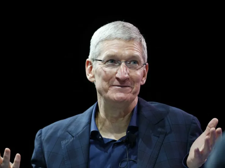 Ο Tim Cook είναι τρελός, κατά τους αναλυτές