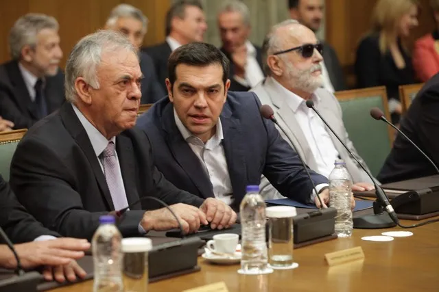 Άρωμα διαγγέλματος από τον Τσίπρα στο υπουργικό συμβούλιο