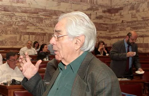 Κασιμάτης: Αντισυνταγματικός ο νόμος Παππά. Ο ΠτΔ να τον αναπέμψει