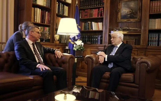 Παυλόπουλος: Το μείζον πρόβλημα της Ε.Ε. είναι το προσφυγικό