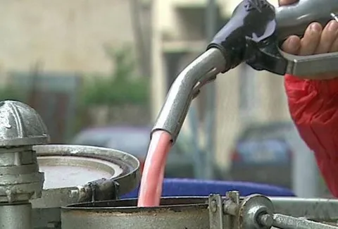 Το Μάρτιο καταφθάνει το πρώτο φορτίο αργού από το Ιράν